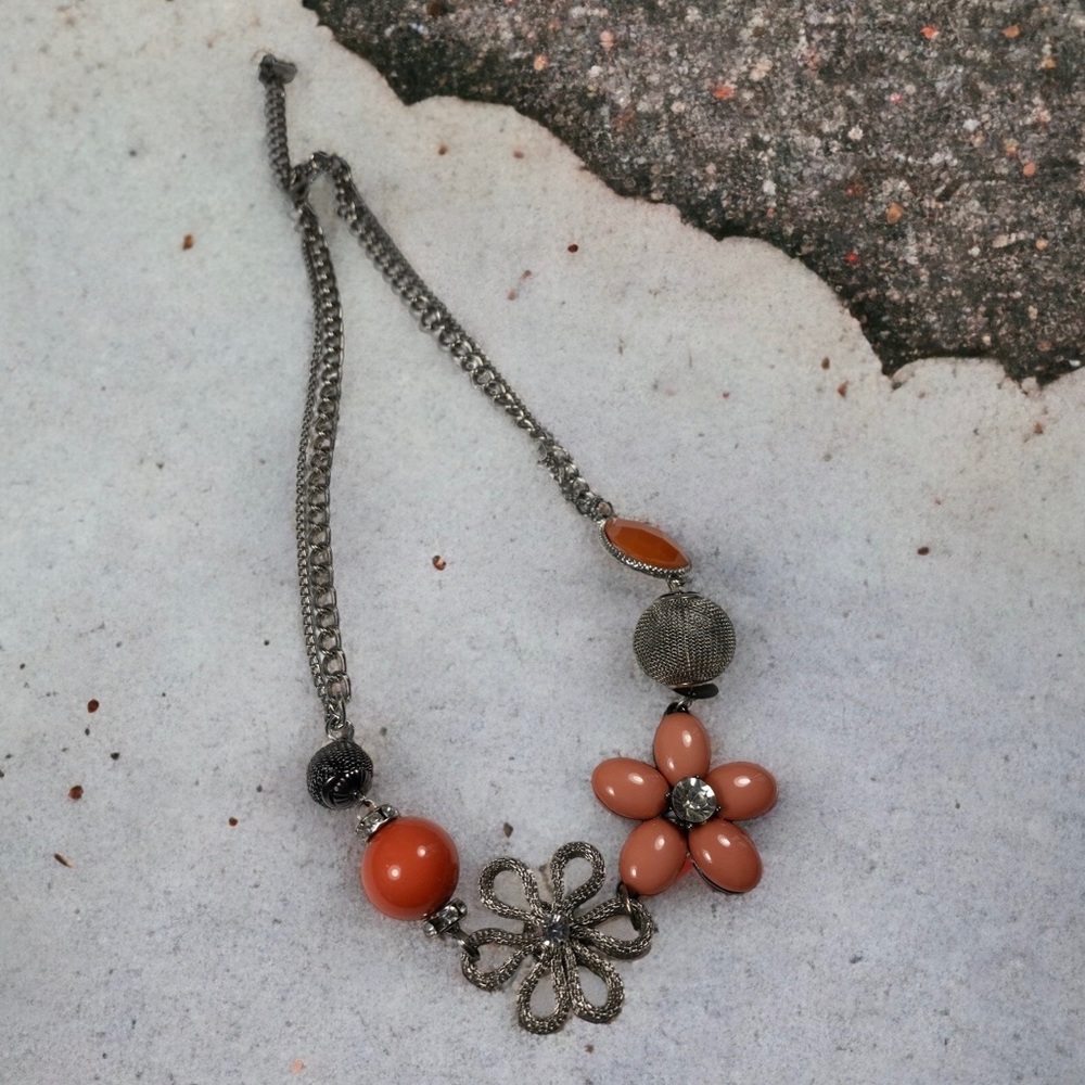 Vera Wang Cluster Flower Necklace Coral, Orange, Silver Tones